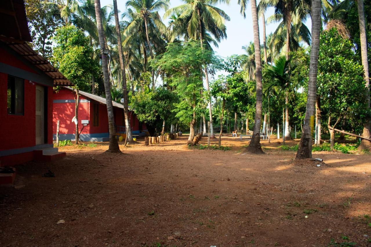 Hotel Amee'S Retreat Diveāgar Exterior foto